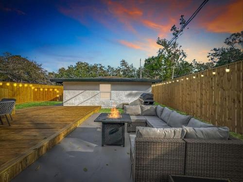 Pet Friendly Nokomis Home with Private Pool Great WiFi and Space for 9 in Nokomis (FL)