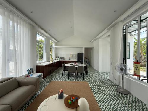 Phong Tom Retreat in Huyen Long Khanh