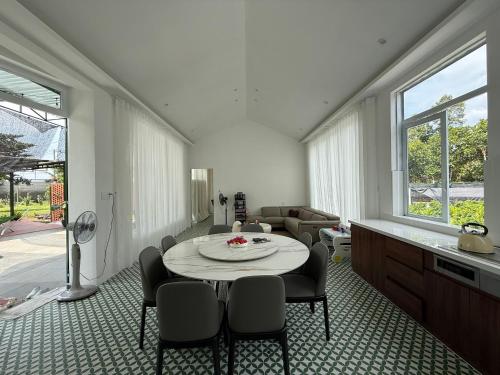 Phong Tom Retreat in Huyen Long Khanh