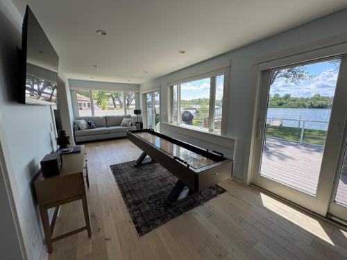 Recreational facilities, Riverfront Entertainment Haven in McHenry (IL)