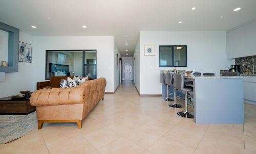Mar y Sol 16th floor Condo in Baja Malibu