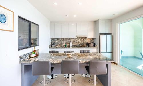 Mar y Sol 16th floor Condo in Baja Malibu