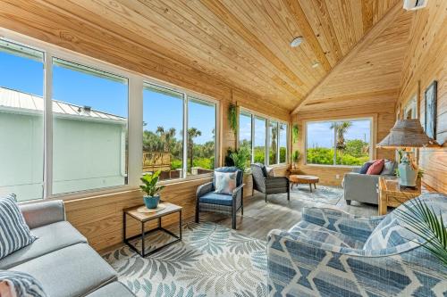 Iekārtas, Shell Haven - Luxury Beachfront Villa on Sea Turtle Nesting Grounds - Heated Pool & Spa in Melburnas pludmale (FL)