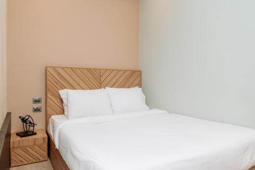 Brassbell l Zamalek l Jeddah Tower Room Type - Budget Double Room