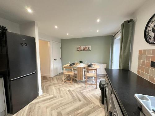 Needham House Runcorn By Smart Corporate Stays in 朗科恩酒店