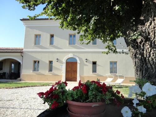Entrance, Villa Marietta Country House - Marche in Montemaggiore al Metauro