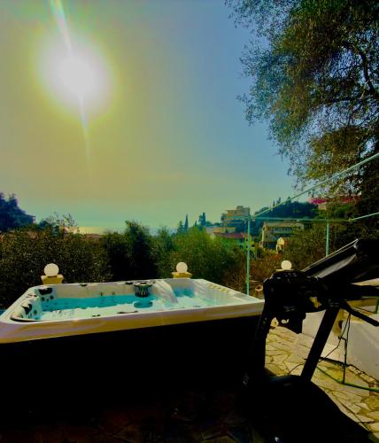 TRAVELLERS BEAUTIFUL ELEN Agios Gordios Sea 5
