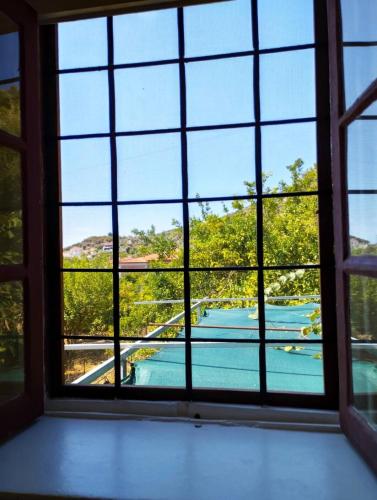Το Μικρό Πέτρινο Σπίτι (Το Μικρο Πετρινο Σπιτι) in Mikro