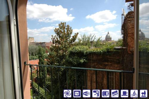 HISTORICAL CENTER ROME NAVONA AC 2 ROOMS HOLY DOOR VATICAN 5 MINUTES ON WALk, Rome (photo 10)
