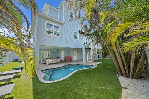 On Ocean Time - 5 Houses to Gulf Pool by Anna Maria Life Vacation Rentals - image 4