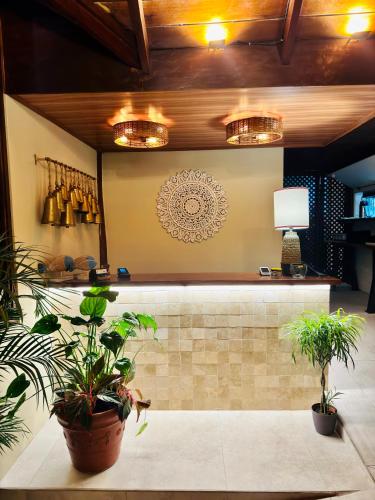 Hotel Playa Espadilla & Gardens in คิวพอส
