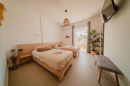 2 twin beds