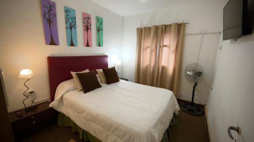 2 bedrooms, 5 beds