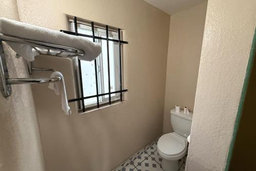 Gables Motel Near Fresno Yosemite – Fresno, CA