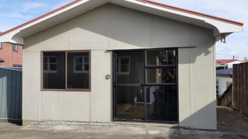4 Double Beds and 2 Single Sofa Beds Chalet B – khách sạn tại Mount Albert