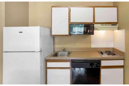 Extended Stay America Suites - Fishkill - Route 9 - image 35