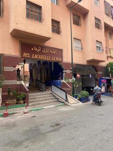 Apparemment LACARELLE - image 2