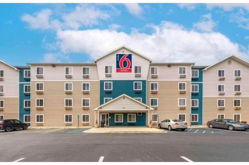WoodSpring Suites Birmingham Pelham - image 15