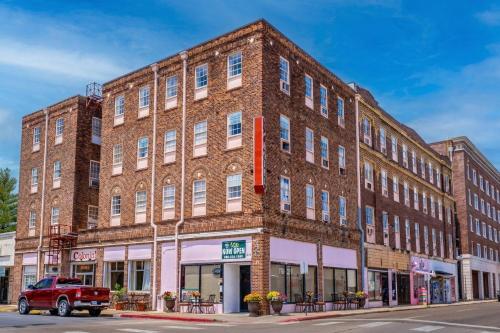 . Hotel O Colonial Inn Brownsville Tx