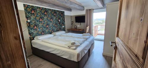 2 twin beds