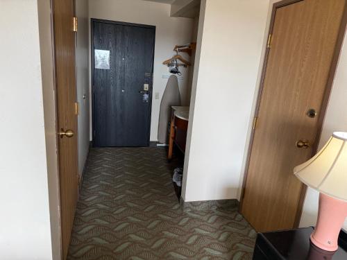 Dodgeville inn & suites - image 11