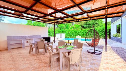 Villa Santy Paraiso lujoso & Privado in Ricaurte
