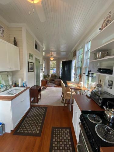 Spacious Carriage House in Montclair -accessible to MetLife Stadium, Newark Airport &NYC -新泽西州蒙特克莱尔小 in Montclair (NJ)