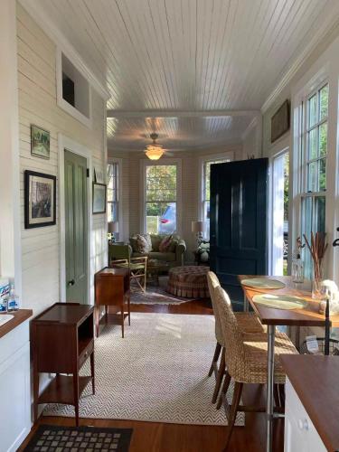 Spacious Carriage House in Montclair -accessible to MetLife Stadium, Newark Airport &NYC -新泽西州蒙特克莱尔小 in Montclair (NJ)