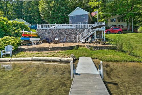 Lakefront Newaygo Home - Private Dock, Kayaks in Ņūveigo (MI)