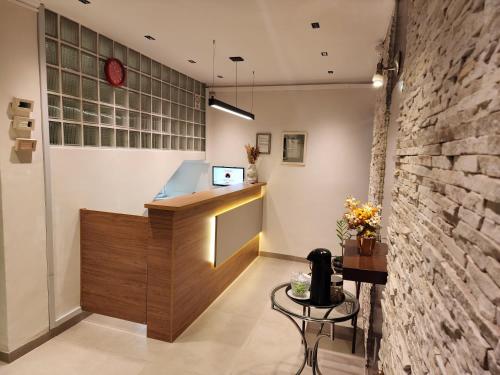 大堂, Pousada Tokyo Plaza in 莫日達斯克魯濟斯