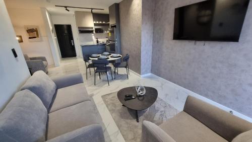 Moderno Apt 2BR en Las Tablas Full AC & Confort Nº2 in Las Tablas