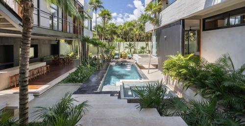 Stunning 5BR Villa Steps from the Beach, TankahTulum in Tancar, Mexiko