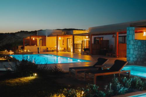 Obsidian Suites Milos – khách sạn tại Katsaronas