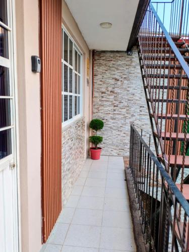 El paraíso de Zacatlán, Departamento con Terraza, 10 pax in Zacatlán, Mexico
