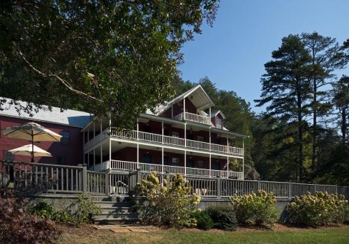 Glen-Ella Springs Inn