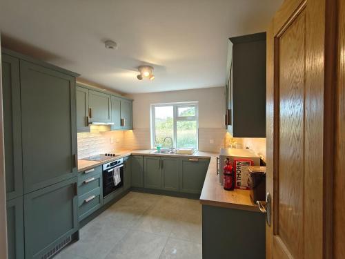Paddy Staffs Cottage in Inverin