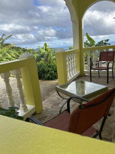 Zoë Oasis - #1 Couple's Choice & Wholesome Getaway (Zoe Oasis - #1 Couple's Choice & Wholesome Getaway) in Charlotte Amalie West