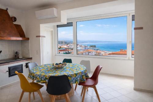 Panoramic Apartment Sea & Vesuvio View, Sorrento Center, COSTA DEL SOLE