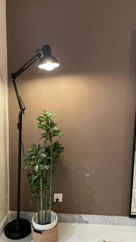 Avenair Gulberg - Executive One-Bed Apartment By Alvis Suite - image 3