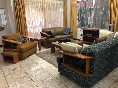 Casa hogarena de un piso La Chulis in Primero de Mayo