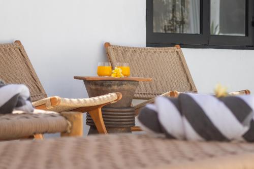 Chic 2BR Private Pool Villa in Canggu - image 3