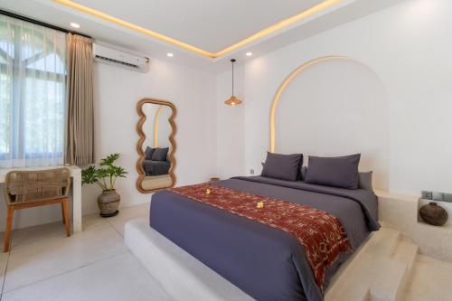 Chic 2BR Private Pool Villa in Canggu - image 2