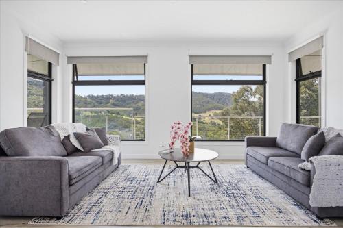 Eildon Valley Views in Taylor Bay