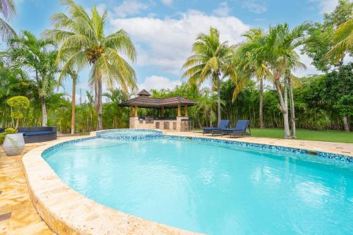 Villa en Juan Dolio Piscina privada y Gazebo – khách sạn tại Trung tâm Thị trấn Juan Dolio