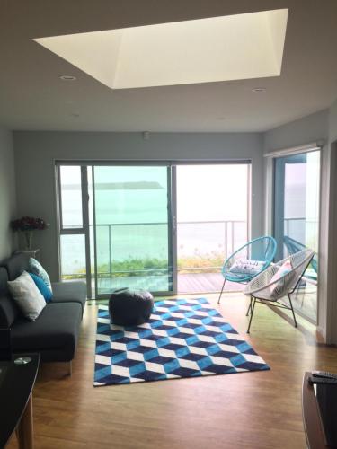 Ocean View Self-contained Apartment in Plimmerton