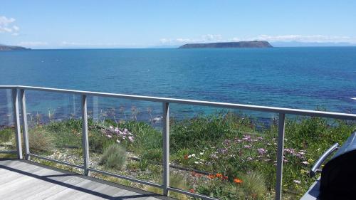 Utsikt, Ocean View Self-contained Apartment in Plimmerton