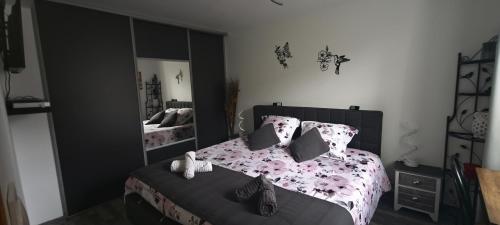 Istaba viesiem, Appartement F3 situé au centre ville (Appartement F3 situe au centre ville) in La Charite Sur Loire