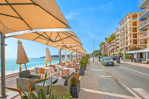 Holiday On The Sea - Seafront Apt - Happy Rentals - image 5