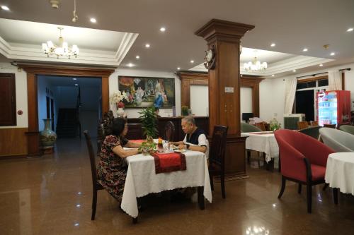 Hoa Phat Hotel & Apartment in Thủ Đức