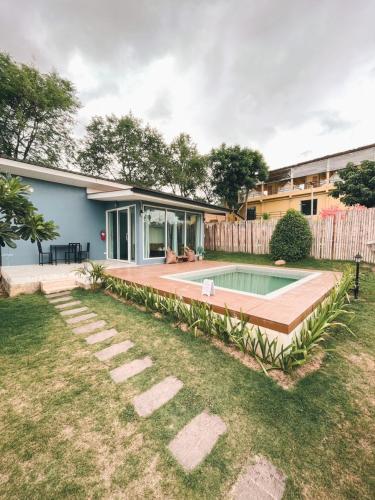 Mondara Villa and Glamping
